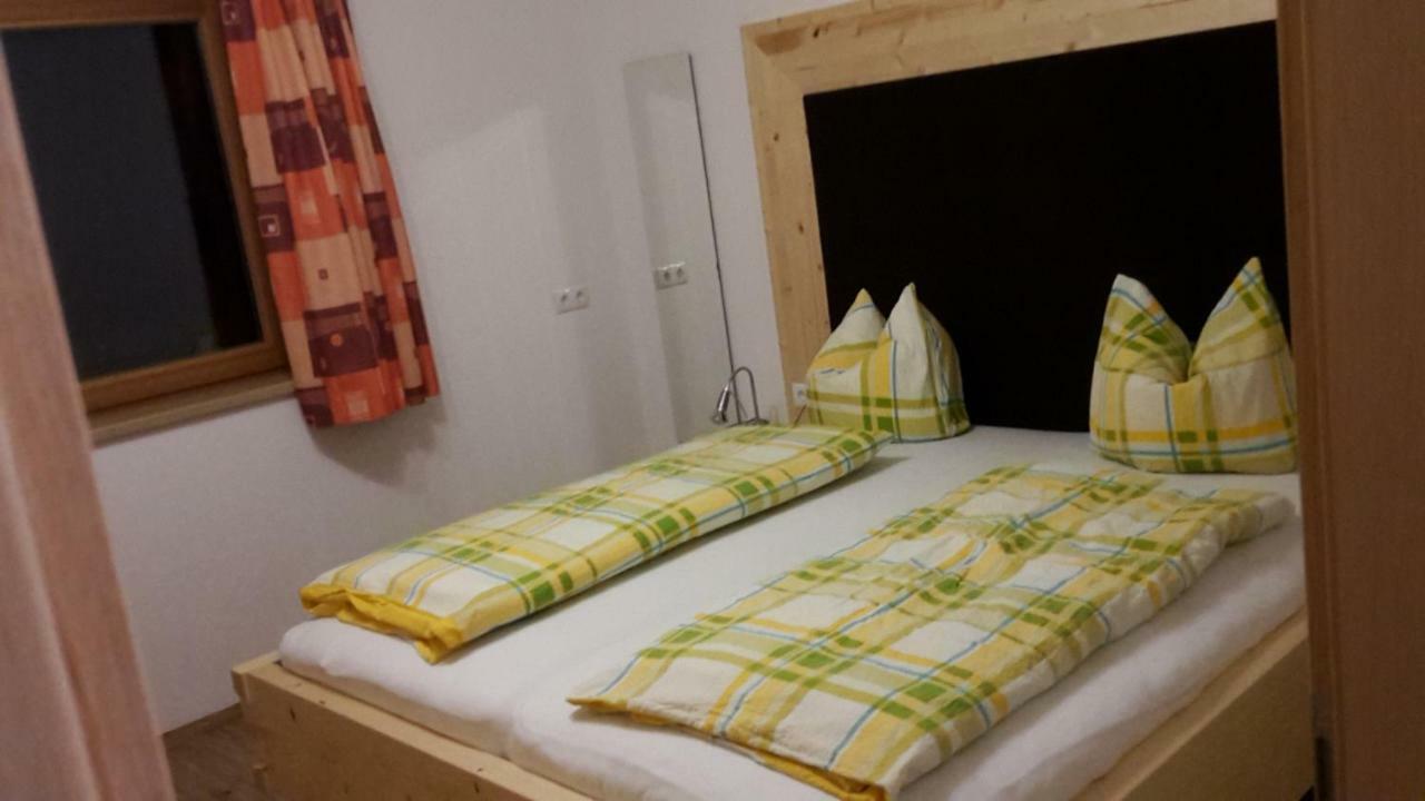 Ferienwohnung Tobias Цел ам Цилер Екстериор снимка